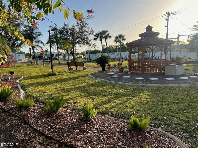 1000 Kings HWY, Port Charlotte, FL 33980