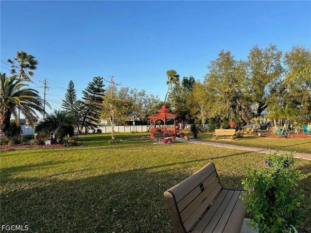 1000 Kings HWY, Port Charlotte, FL 33980