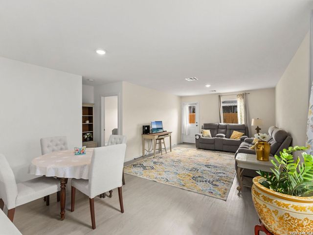 11543 Field Briar, Converse, TX 78109