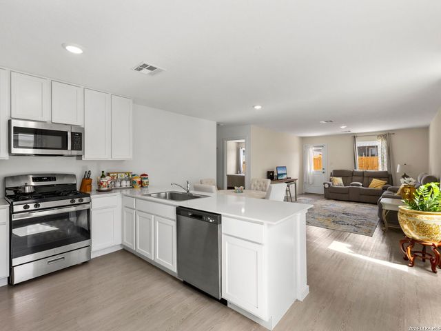 11543 Field Briar, Converse, TX 78109