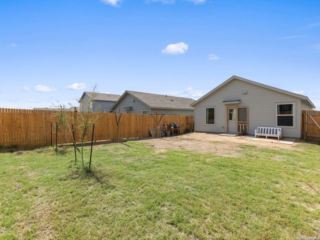 11543 Field Briar, Converse, TX 78109