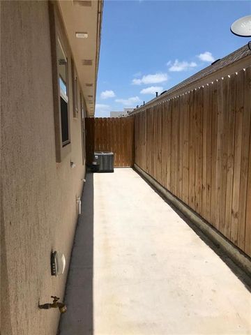 705 E Myrtle Beach Avenue 4, Mcallen, TX 78503