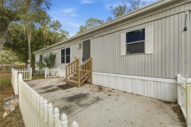 11421 W Red Pine Court, Crystal River, FL 34428