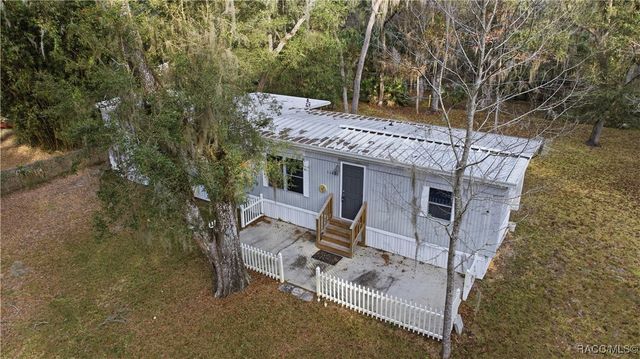 11421 W Red Pine Court, Crystal River, FL 34428