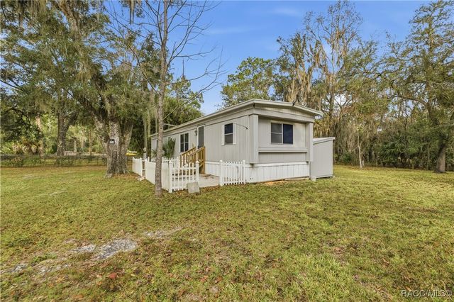 11421 W Red Pine Court, Crystal River, FL 34428