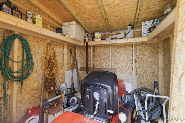 11421 W Red Pine Court, Crystal River, FL 34428