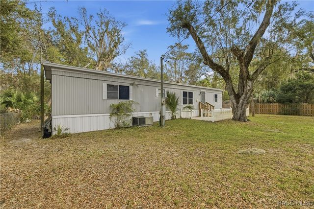 11421 W Red Pine Court, Crystal River, FL 34428