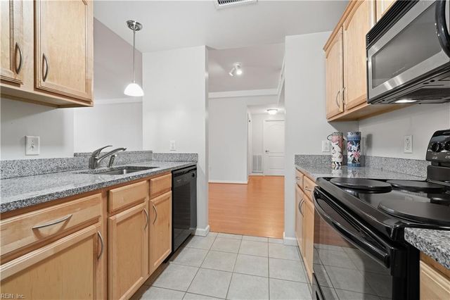 249 W Freemason St Apt 206, Norfolk, VA 23510