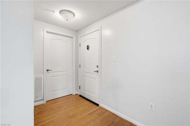 249 W Freemason St Apt 206, Norfolk, VA 23510