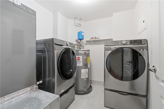 249 W Freemason St Apt 206, Norfolk, VA 23510