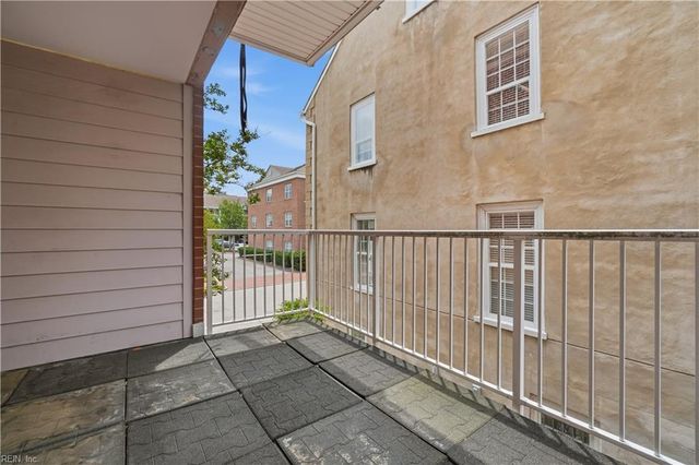 249 W Freemason St Apt 206, Norfolk, VA 23510