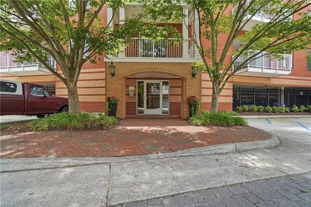 249 W Freemason St Apt 206, Norfolk, VA 23510