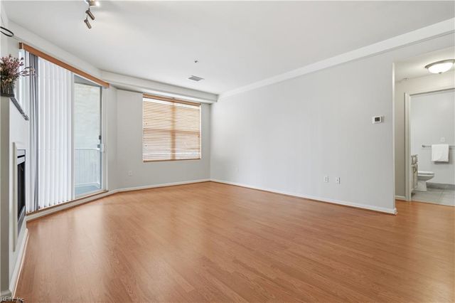 249 W Freemason St Apt 206, Norfolk, VA 23510