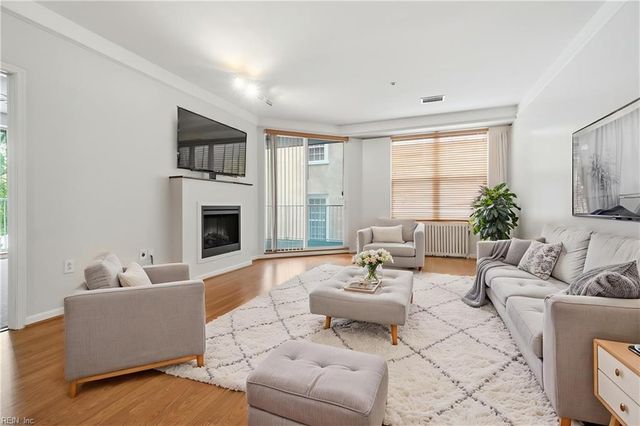 249 W Freemason St Apt 206, Norfolk, VA 23510