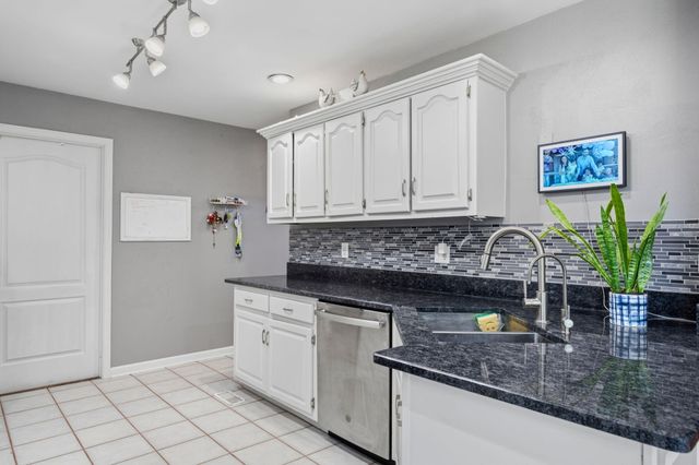 10498 Daffodil Circle, Soddy Daisy, TN 37379
