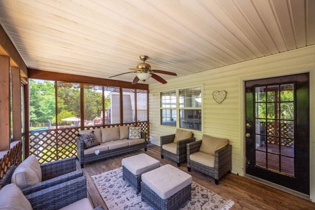 10498 Daffodil Circle, Soddy Daisy, TN 37379