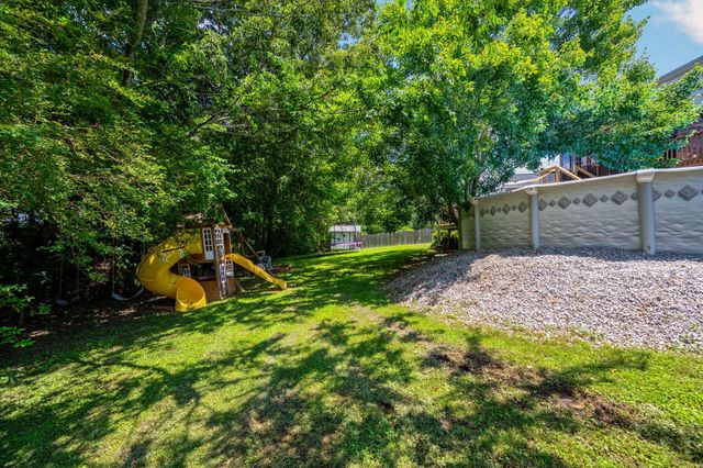 10498 Daffodil Circle, Soddy Daisy, TN 37379