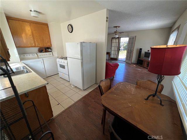 16289 Vine, Hesperia, CA 92345