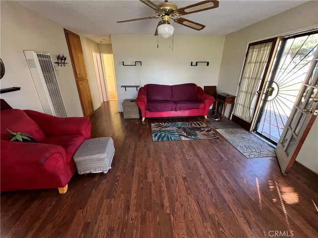 16289 Vine, Hesperia, CA 92345