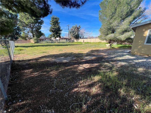 16289 Vine, Hesperia, CA 92345