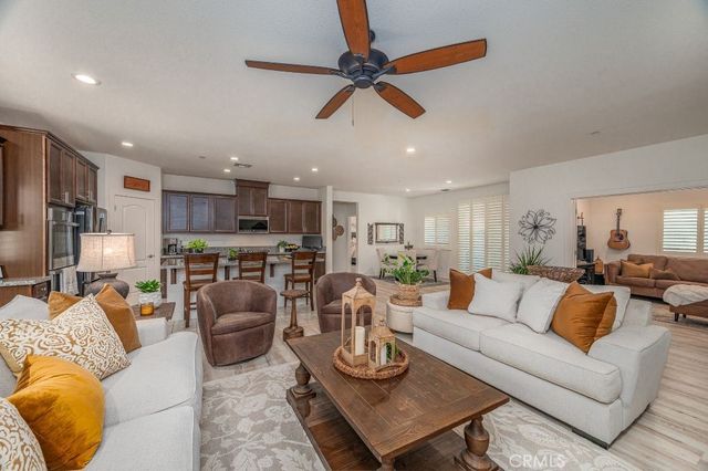 869 Grace Drive, Los Banos, CA 93635