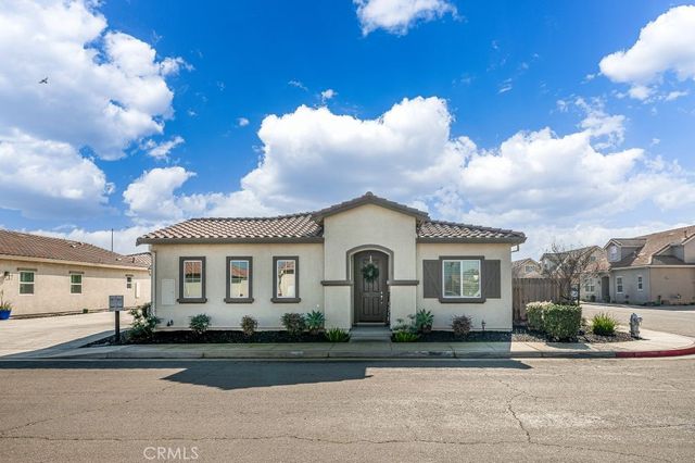 869 Grace Drive, Los Banos, CA 93635