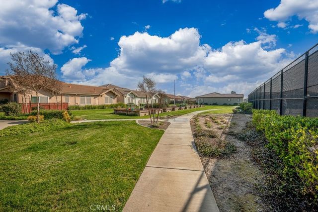 869 Grace Drive, Los Banos, CA 93635