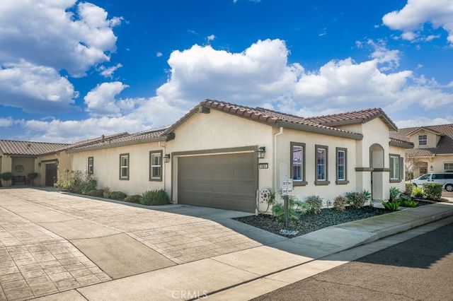869 Grace Drive, Los Banos, CA 93635