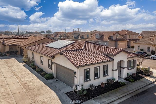 869 Grace Drive, Los Banos, CA 93635