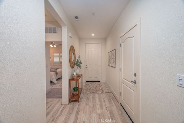 869 Grace Drive, Los Banos, CA 93635