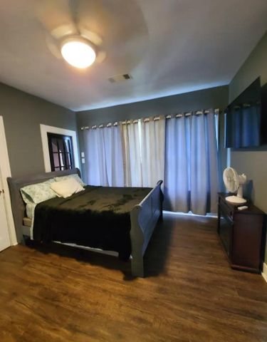 2322 Oakdale Street, Houston, TX 77004