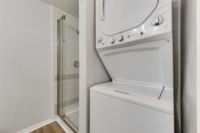 3101 Sondra Drive 302, Fort Worth, TX 76107