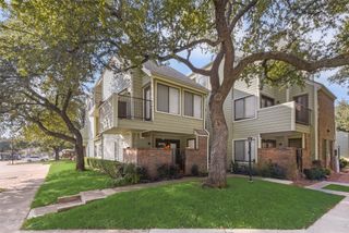 3101 Sondra Drive 302, Fort Worth, TX 76107