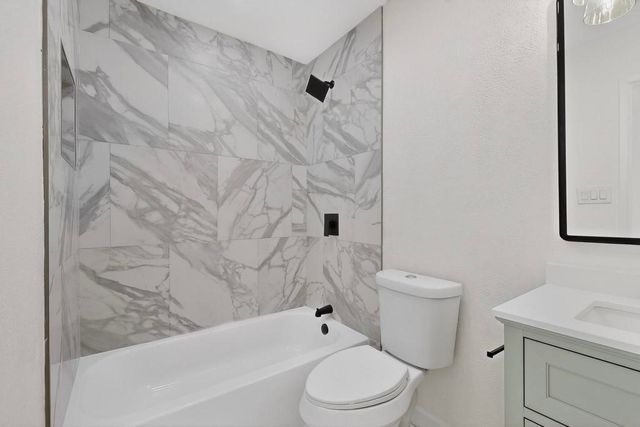 8505 Woodside Road, Rowlett, TX 75088