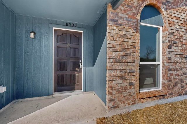 8505 Woodside Road, Rowlett, TX 75088