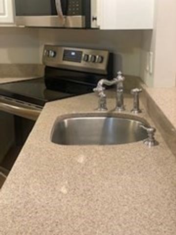 91 Country Squire Rd 91, Uxbridge, MA 01569