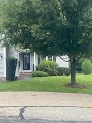91 Country Squire Rd 91, Uxbridge, MA 01569