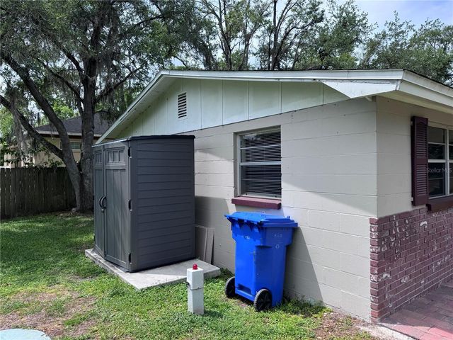 514 WINHAM STREET, Tampa, FL 33619