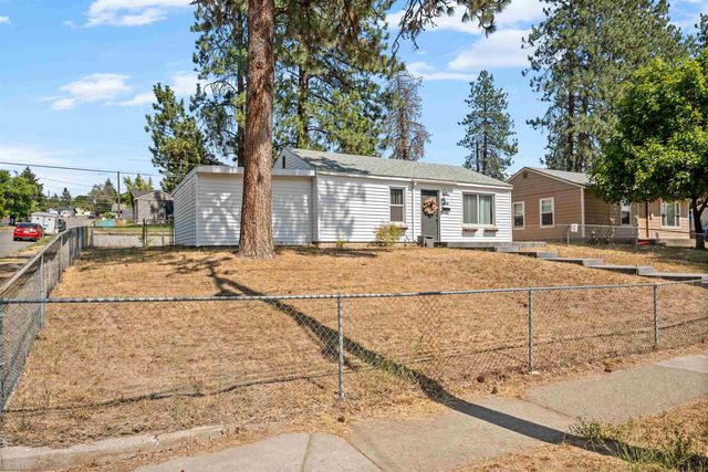 5924 N Driscoll Blvd, Spokane, WA 99205