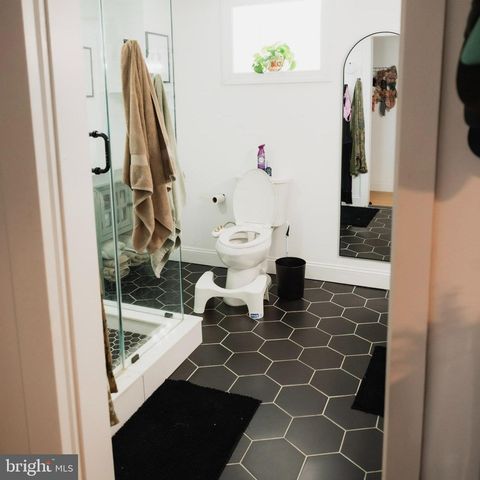 70 SARTORI AVE, Mount Ephraim, NJ 08059