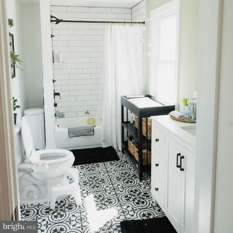 70 SARTORI AVE, Mount Ephraim, NJ 08059