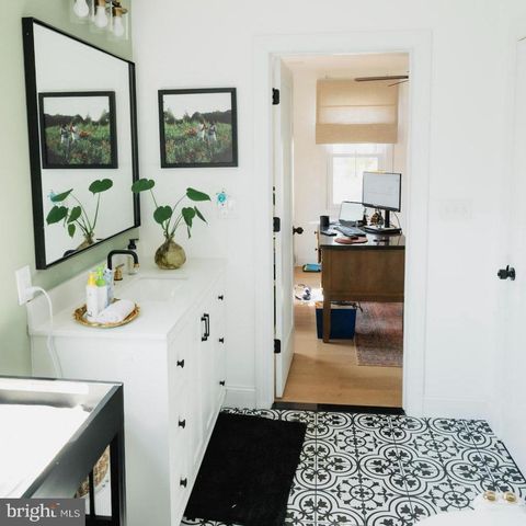 70 SARTORI AVE, Mount Ephraim, NJ 08059