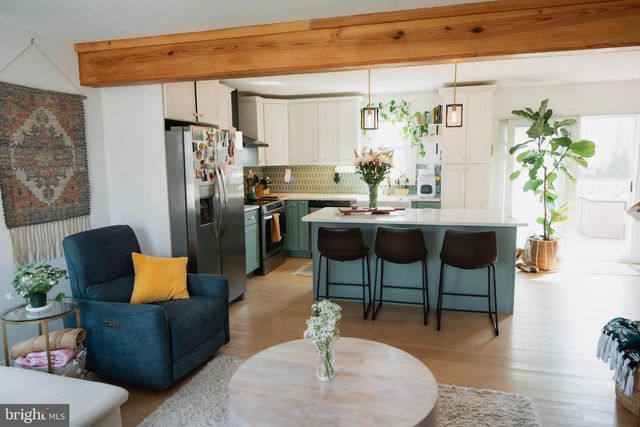 70 SARTORI AVE, Mount Ephraim, NJ 08059