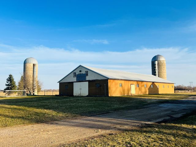 53007 140th Street, Donnelly, MN 56235