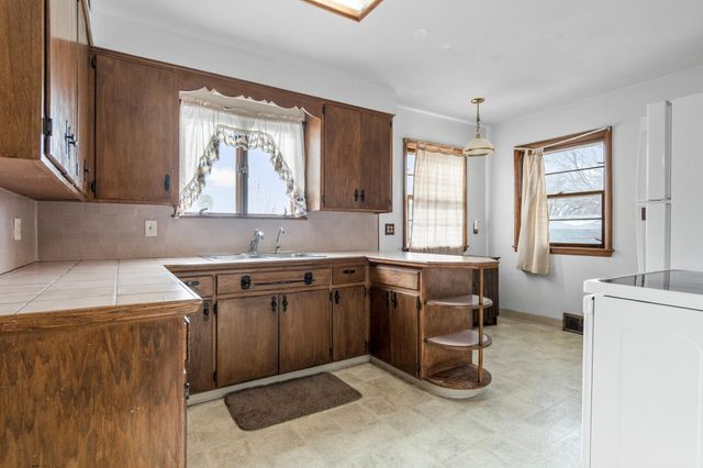 53007 140th Street, Donnelly, MN 56235