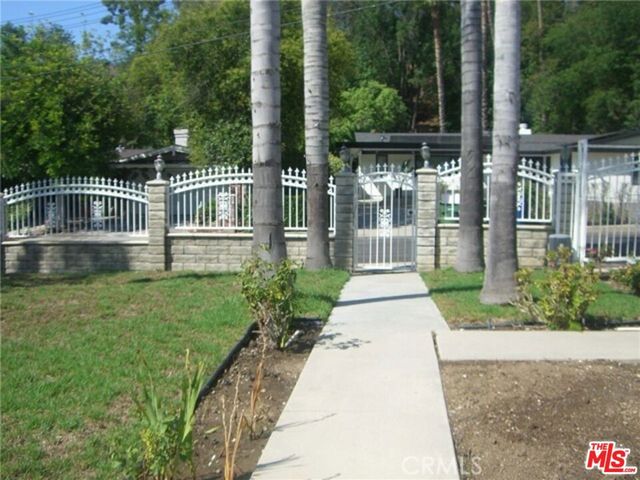 20447 Coulson Street, Los Angeles, CA 91367