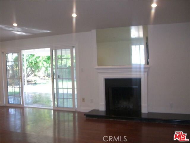 20447 Coulson Street, Los Angeles, CA 91367