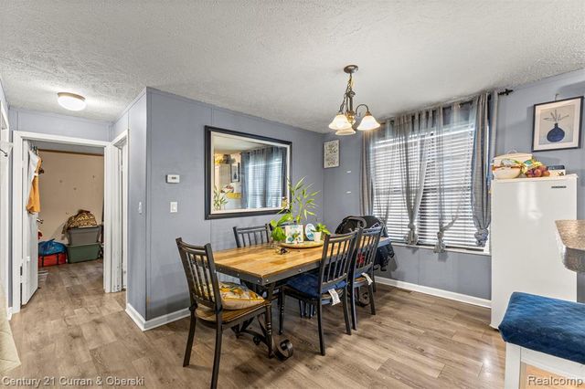 24702 Manchester, Flat Rock, MI 48134