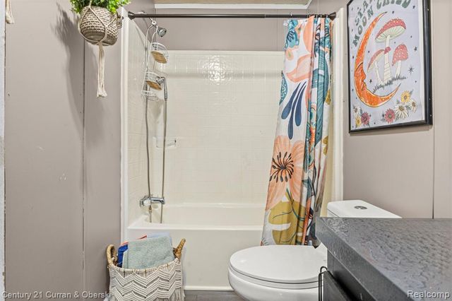 24702 Manchester, Flat Rock, MI 48134