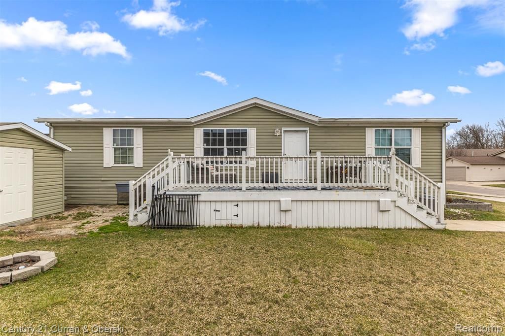 24702 Manchester, Flat Rock, MI 48134